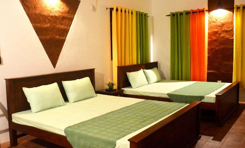 Pelican View Cottages Kataragama Bagian luar foto