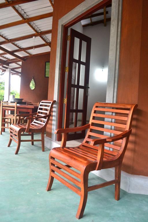 Pelican View Cottages Kataragama Bagian luar foto